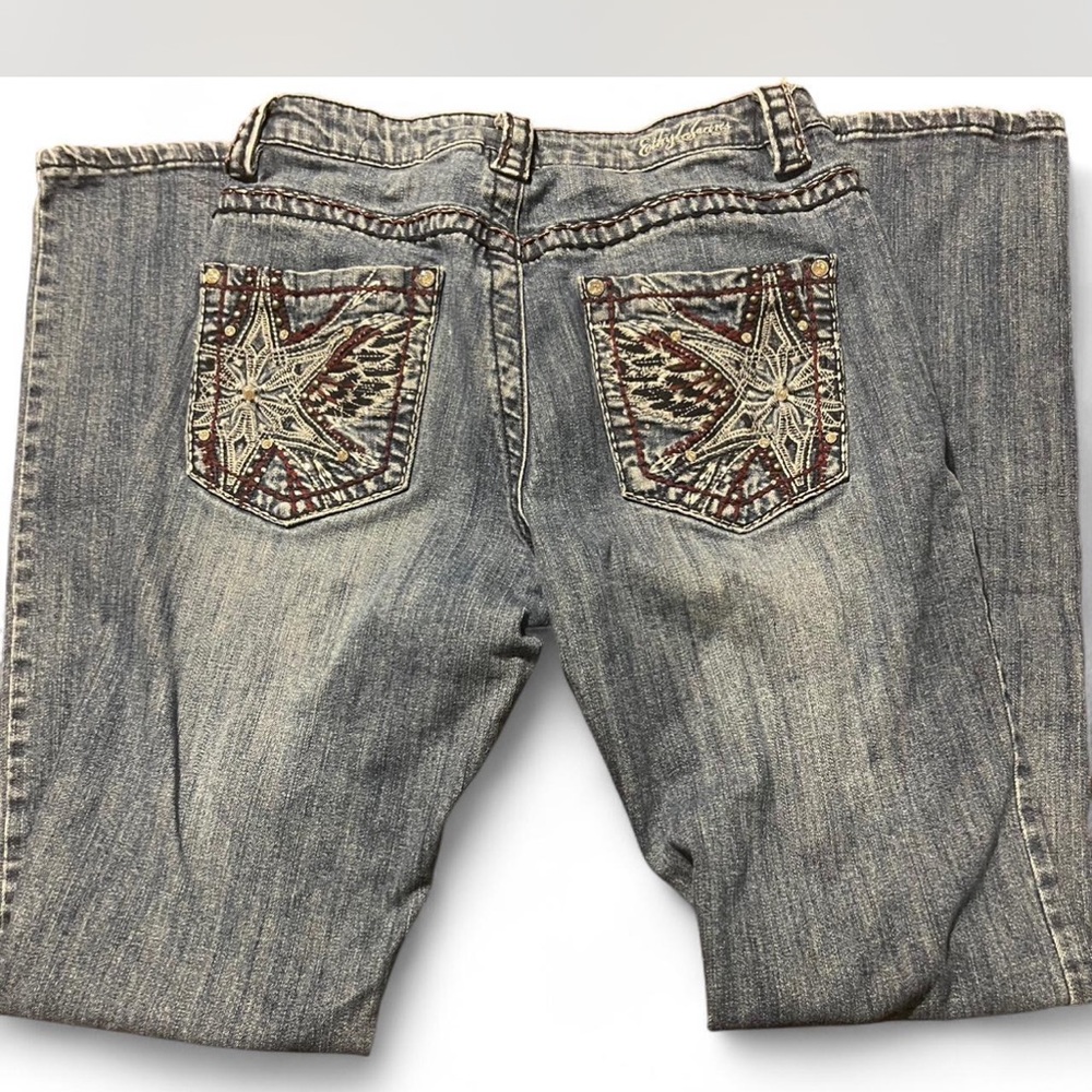Women's Straight Leg Jeans with Star Embroidery